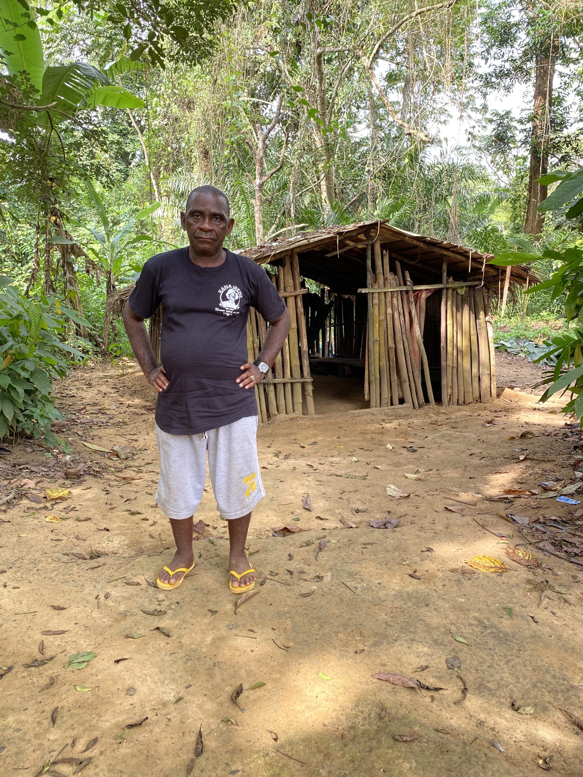 Norbert ZÉ, an indigenous Bagyeli chief, living in Bella. Image by InfoCongo